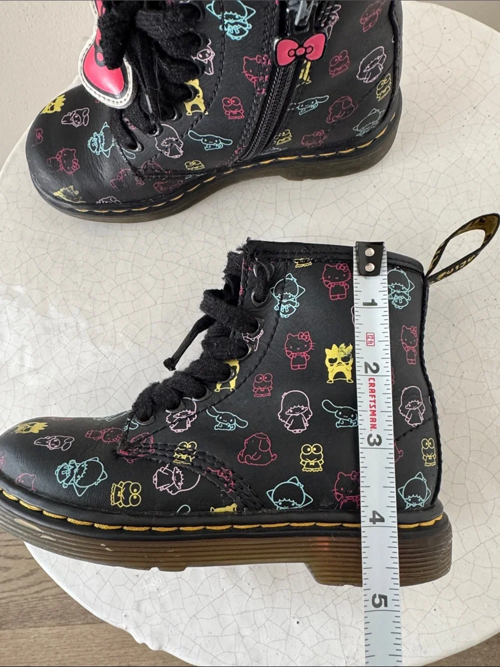 Dr. Martens Sanrio Hello Kitty Friends 1460 Leather Lace Up Boots Toddler Sz 10